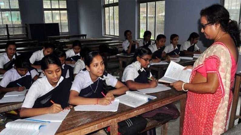 চাকরি প্রার্থীদের জন্য বড় খবর! রেকর্ড কম সময়ে প্রকাশিত প্রাথমিকে নিয়োগের মেধা তালিকা