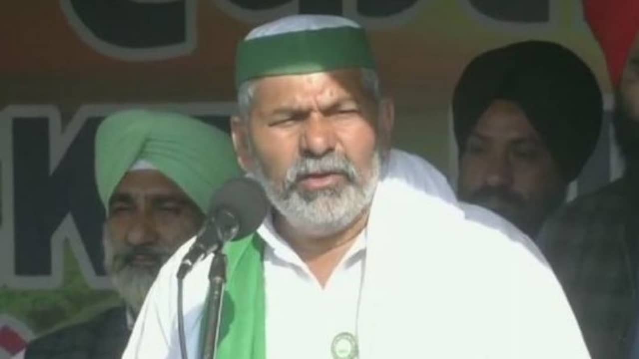 দাবি পূরণ না হলে বাড়ি ফিরবে না কৃষকরা, চাক্কা জ্যাম শেষে ঘোষণা তিকাইতের