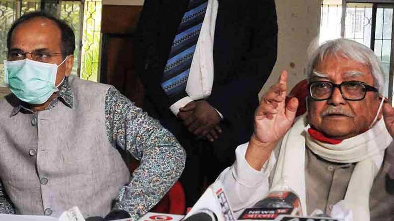 জোট নিয়ে জটিলতা চরমে, তিন আসনে একইসঙ্গে প্রার্থী দিল বাম-কংগ্রেস