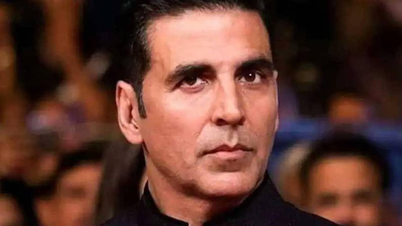 করোনা আক্রান্ত হয়ে হাসপাতালে ভর্তি অক্ষয় কুমার