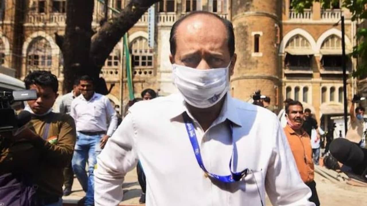 বিদায় জানানোর সময় এসে গিয়েছে, এবার রহস্য অম্বানী ভবনকাণ্ডে বদলি হওয়া পুলিশ অফিসারের স্টেটাস ঘিরেও