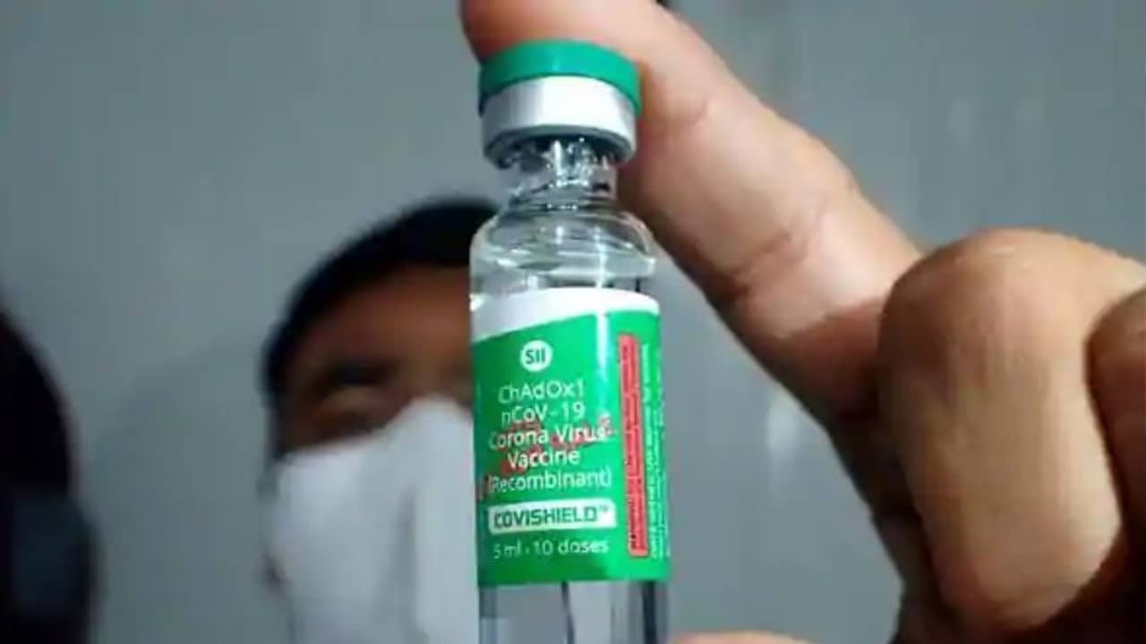 ভ্যাকসিন নেওয়ার পরও কি করোনা হতে পারে? জেনে নিন বিশেষজ্ঞদের মত