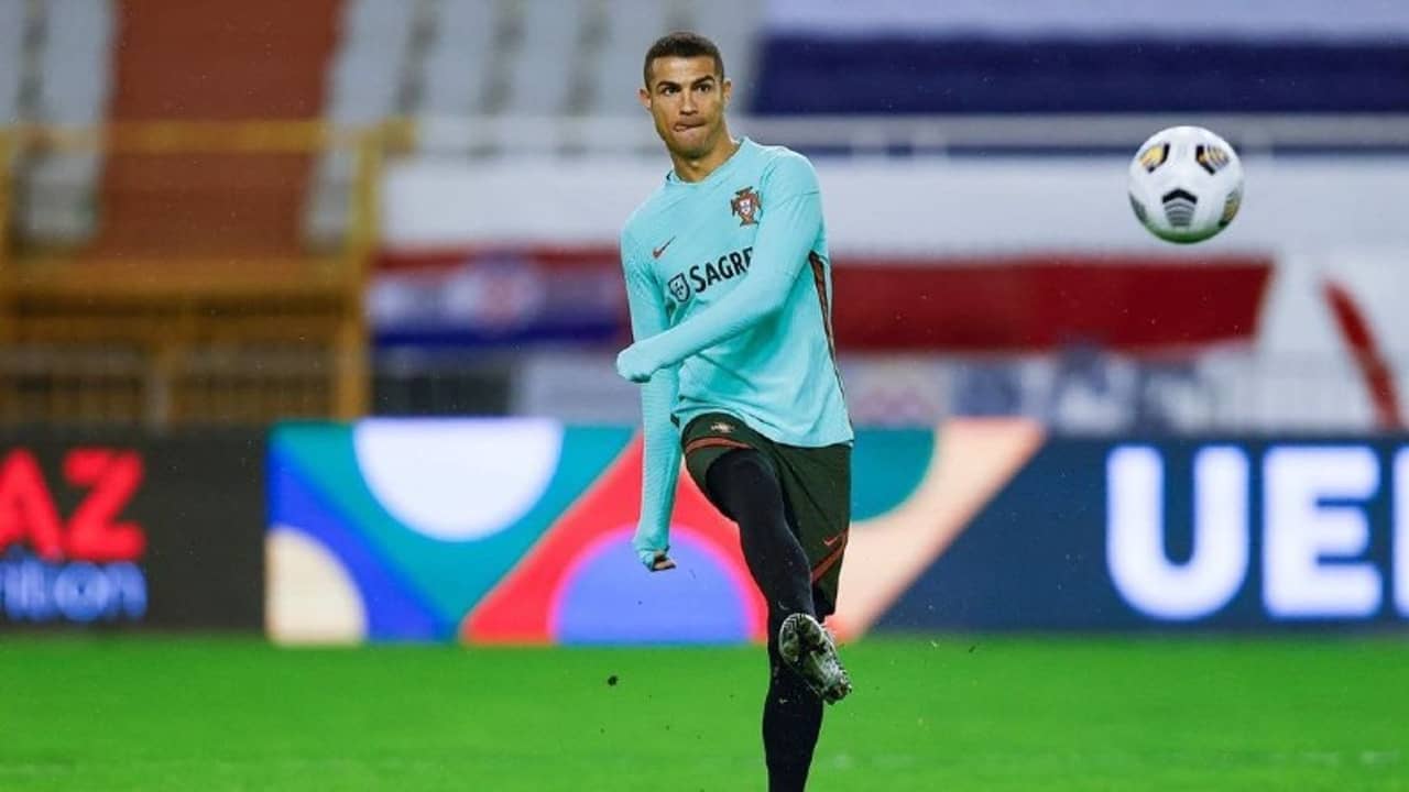 সর্বোচ্চ আন্তর্জাতিক গোলের রেকর্ডের মুখে রোনাল্ডো