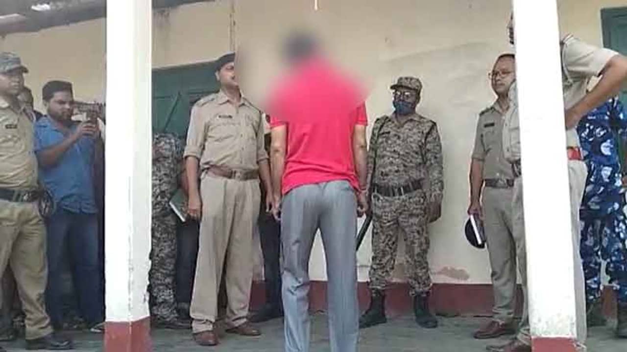 ভোট আবহে দিনহাটায় বিজেপি নেতার রহস্যমৃত্যু, উদ্ধার ঝুলন্ত দেহ