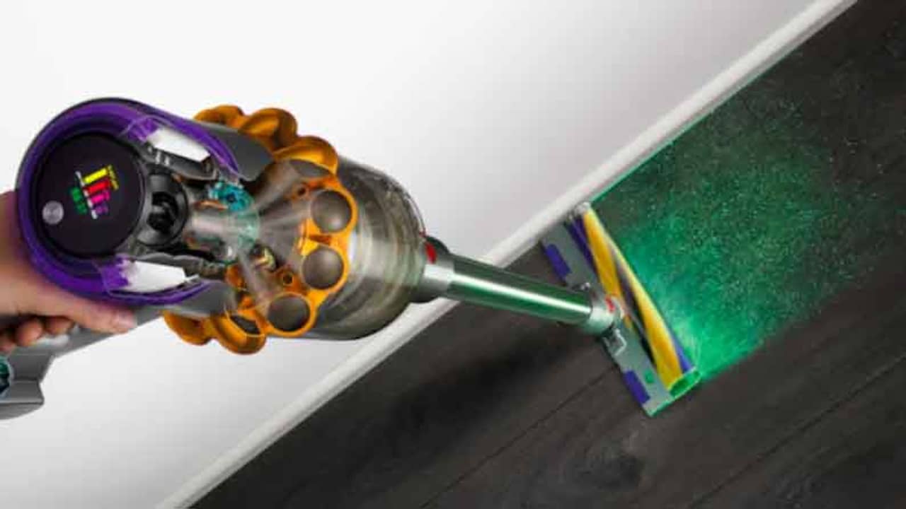 ভ্যাকুয়াম ক্লিনারে লেসার রশ্মি! খালি চোখে দেখা না যাওয়া ধুলোবালি পরিষ্কার করবে এই যন্ত্র