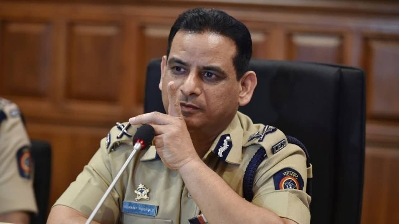 কমিশনারের পর বদলি আরও ৮৬ পুলিশকর্মীর, সুপ্রিম কোর্টে মুখ পুড়ল পরমবীরের