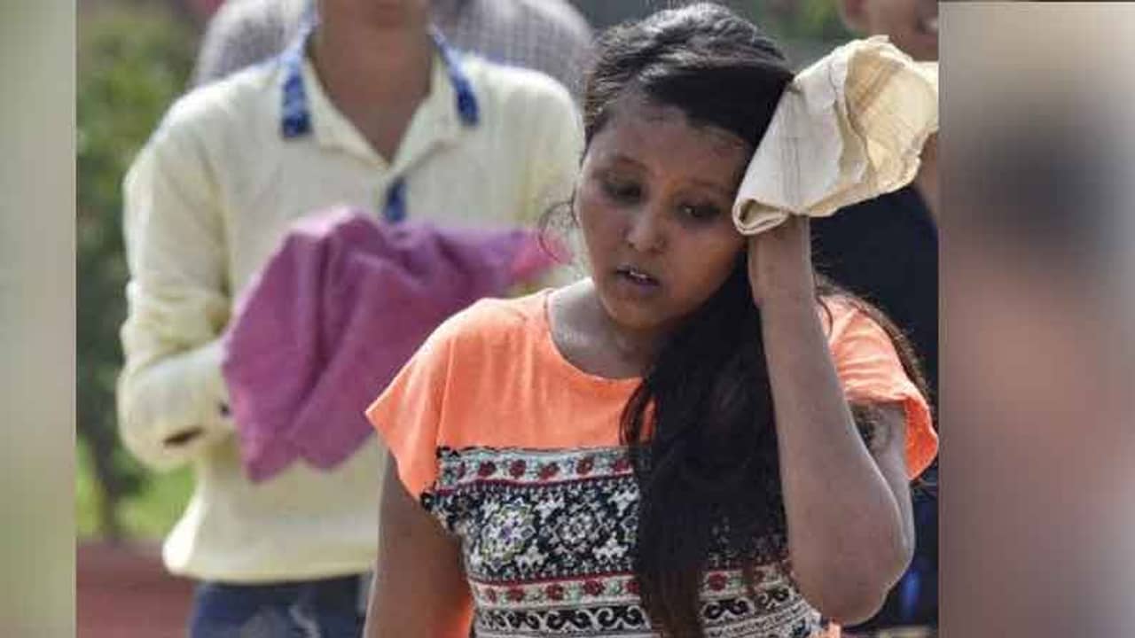 আরও বাড়বে গরম, সঙ্গে অস্বস্তিও! কদিন চলবে এই অবস্থা? কী জানাল হাওয়া অফিস