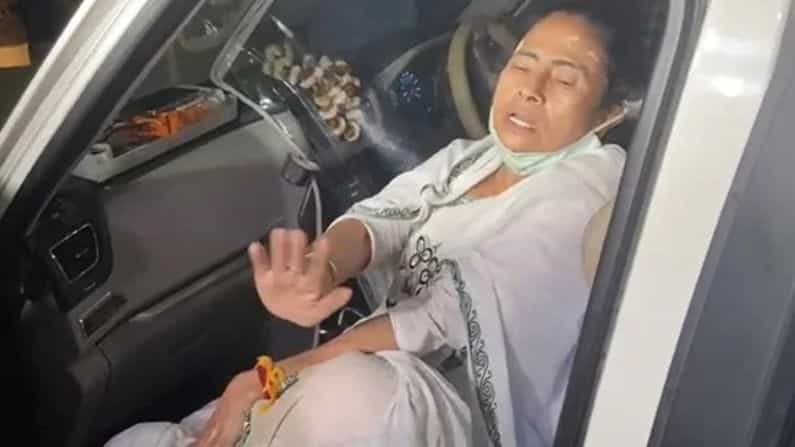 চোটের ১৮ দিন পর আজ ফের সেই বিরুলিয়া বাজারে মমতা