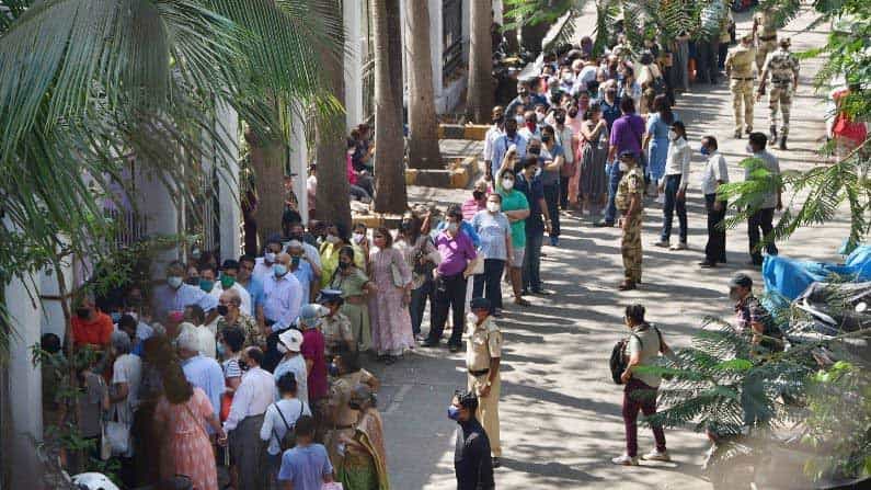 ভ্যাকসিন কবে আসবে জানা নেই, ১৮ উর্ধ্বদের টিকাকরণে দেরির সম্ভাবনা ত্রিপুরায় ভ্যাকসিন কবে আসবে জানা নেই, ১৮ উর্ধ্বদের টিকাকরণে দেরির সম্ভাবনা ত্রিপুরায়