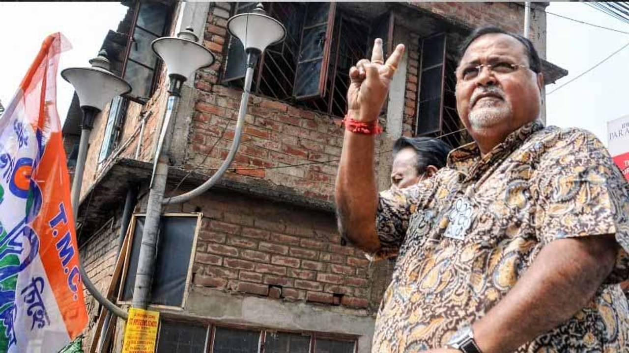 ২৫ লাখি বাড়ি পার্থর, শিক্ষাগত যোগ্যতা কত?