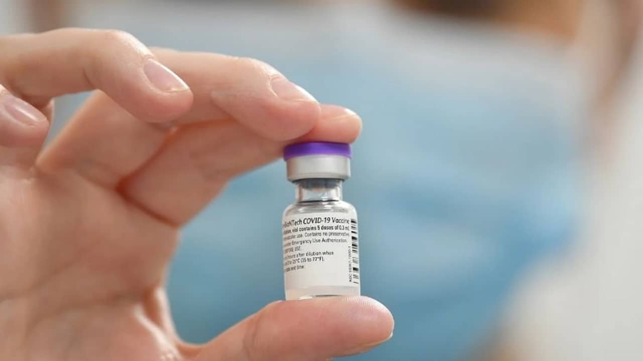 ভ্যাকসিনের নিরাপত্তা নিয়ে কোনও প্রশ্নই নেই, কেন্দ্রকে জানিয়েছে ফাইজ়ার