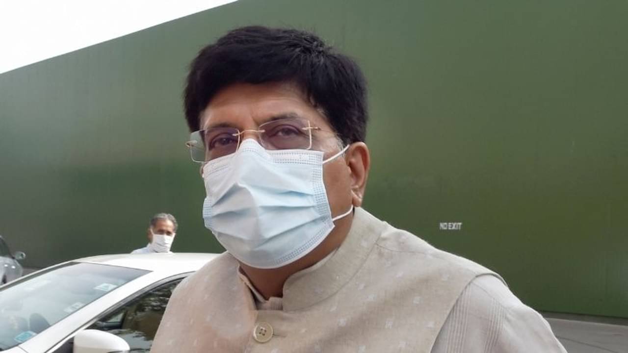 মিথ্যা বলছেন মুখ্যমন্ত্রী, সন্ন্যাসিনী হেনস্থাকাণ্ডে পাল্টা অভিযোগ কেন্দ্রীয়মন্ত্রীর