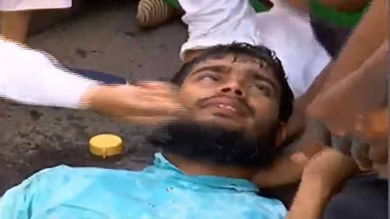 মমতার বাড়ির সামনে শুয়ে প্রতিবাদ, ফের আটক চাকরি প্রার্থী