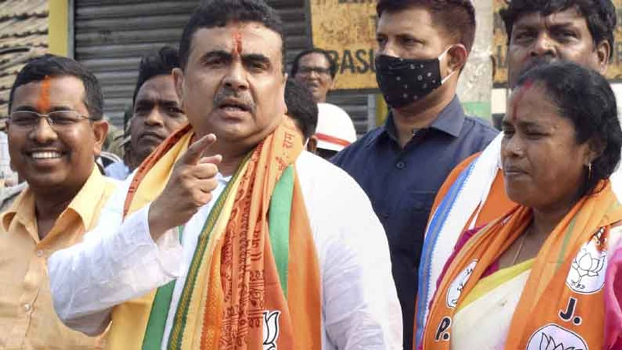 ভোটার তালিকায় দুজায়গায় নাম, শুভেন্দুর বিরুদ্ধে কমিশনে নালিশ তৃণমূলের