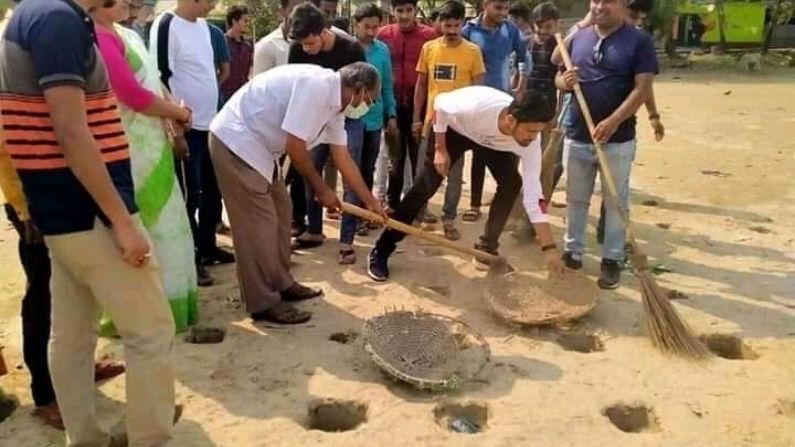 রাজনাথের সভার পর কোদাল নিয়ে গর্ত ঢাকলেন তৃণমূল প্রার্থী, 'পুরোটাই নাটক', বলল বিজেপি