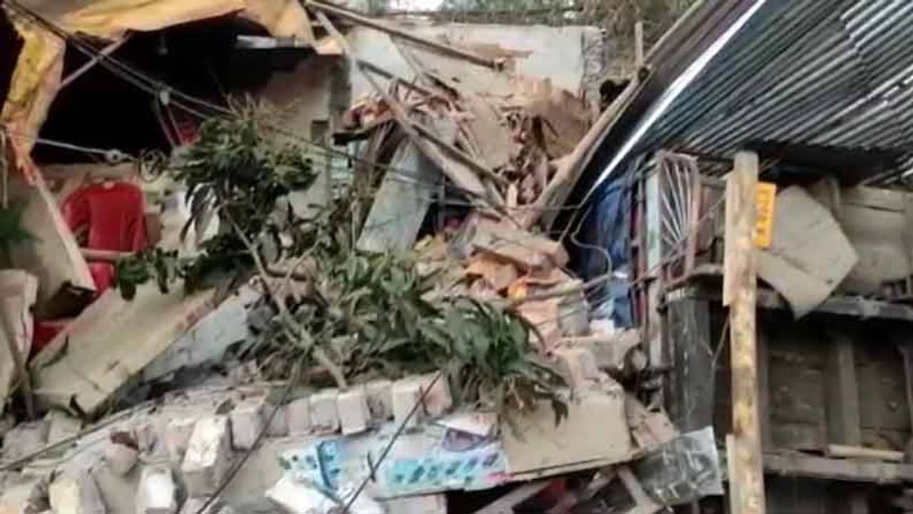 সবজি কিনতে এসেছিলেন, আচমকাই বিকট শব্দ! পিছন ঘোরার আগেই ঘটে গেল বিভৎস ঘটনা