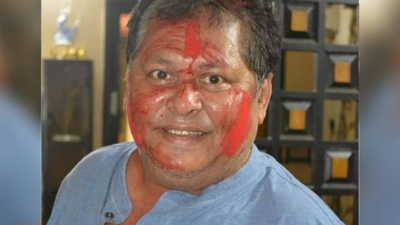 ‘...লাল ফিরে আসছে, বুঝে রঙ খেলবেন ভাই...’, লাল আবিরে নিজেকে রাঙিয়ে পোস্ট খরাজের