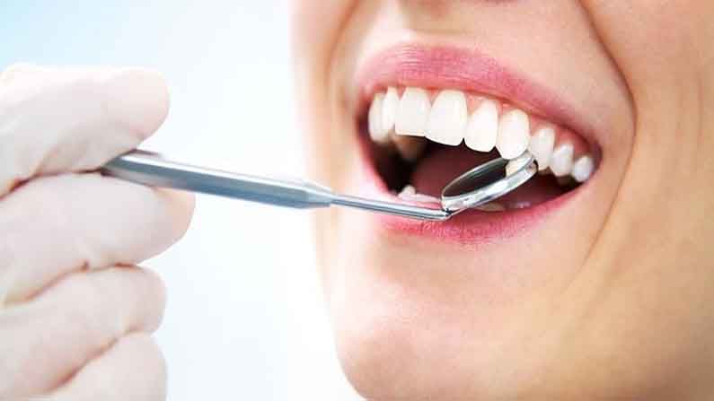 World Oral Health Day: দাঁতের যত্ন নেবেন কীভাবে? এই প্রসঙ্গে রয়েছে কী কী 'মিথ' World Oral Health Day: দাঁতের যত্ন নেবেন কীভাবে? এই প্রসঙ্গে রয়েছে কী কী 'মিথ'