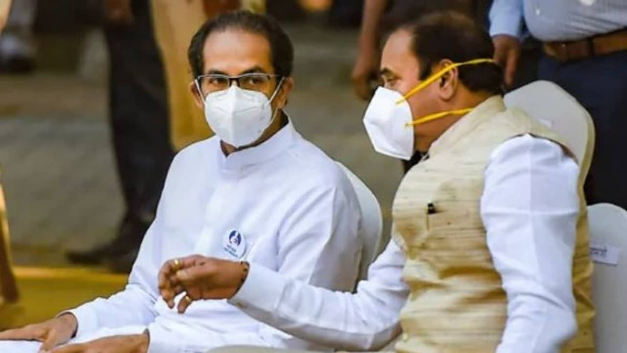 সিবিআই তদন্ত বাতিলের আবেদন, সুপ্রিম কোর্টের দারস্থ দেশমুখ ও আগাড়ি সরকার