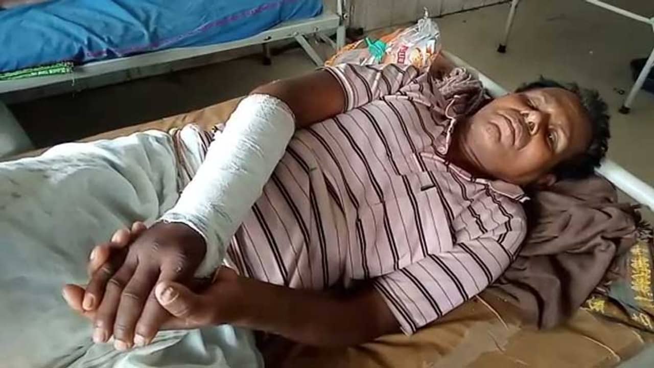 ভোটের সন্ধ্যায় হামলা, মেরে বিজেপি নেতার হাত ভেঙে দেওয়ার অভিযোগ