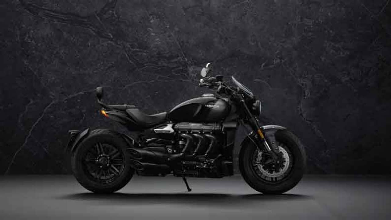 ট্রায়াম্ফের রকেট ৩ ব্ল্যাক এডিশন: প্রকাশ্যে নতুন দুটি মডেলের ফার্স্ট লুক