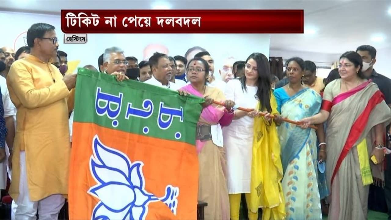 অনুপ্রেরণা মোদী: বিজেপিতে তনুশ্রী, সঙ্গে সোনালি, জটু, মাস্টারমশাই