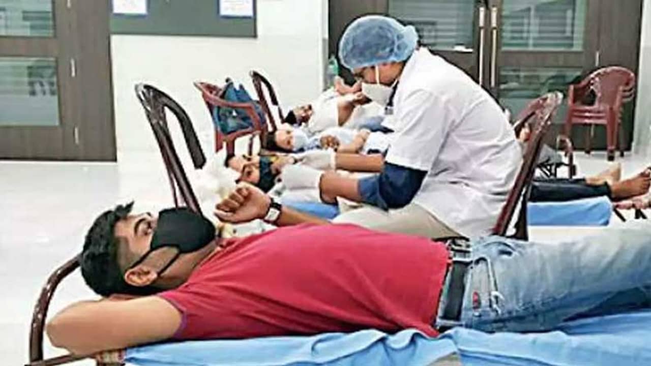 টিকা নিলে রক্তদানে মানতে হবে নয়া বিধি, জেনে নিন নিয়ম