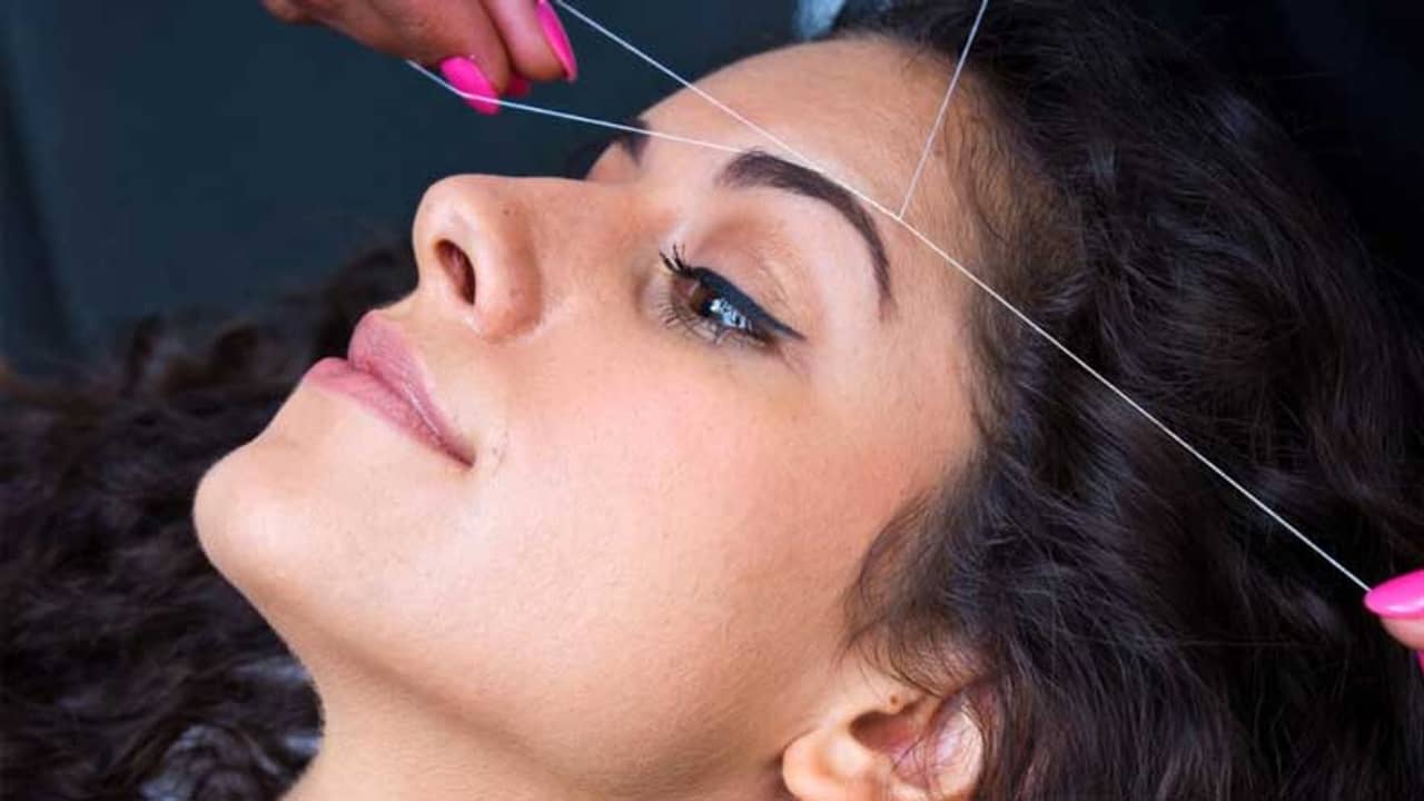 আইব্রো শেপ করতে গিয়ে আপনি কি এইগুলোই ভাবেন?