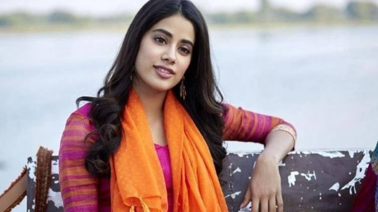 দেশে ফিরেই কঠোর সাধনা শুরু করবেন জাহ্নবী কাপুর, কীসের জন্য জানেন?