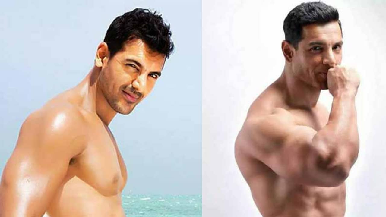 পরনে নেই পোশাক! ইনস্টাগ্রামে এ কী ছবি পোস্ট করলেন জন আব্রাহাম