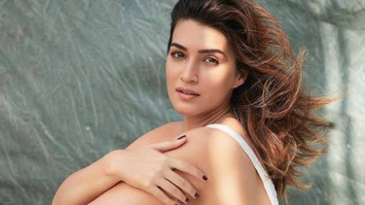 আপনার সঙ্গে নাচতে চান কৃতি শ্যানন! কিন্তু একটা শর্ত রয়েছে...