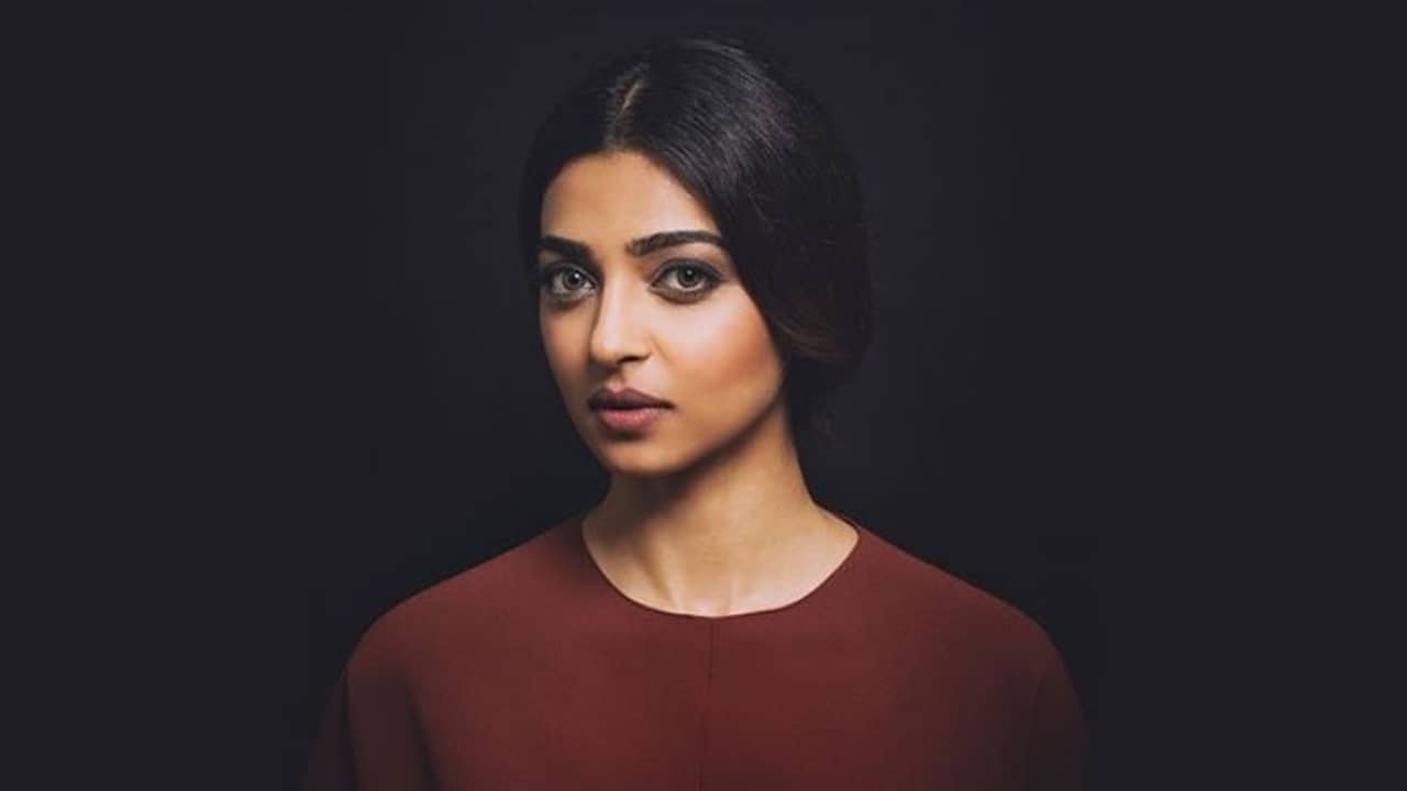 ...বাড়ি থেকে বেরতে পারিনি, চালক-রক্ষী সবাই চিনতে পেরেছিল, ন্যুড ভিডিয়ো বিতর্কে মুখ খুললেন রাধিকা আপ্তে