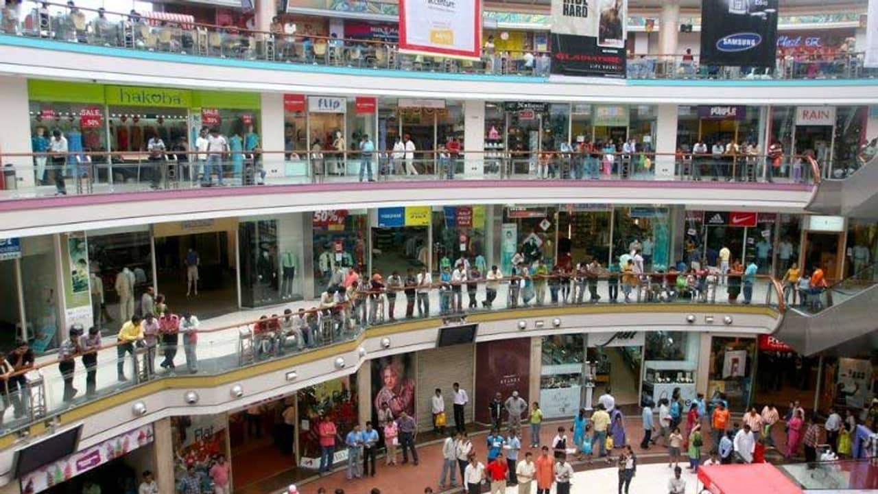 ১৬ জুন থেকে খুলতে পারে শপিং মল, ইঙ্গিত মমতা বন্দ্যোপাধ্যায়ের