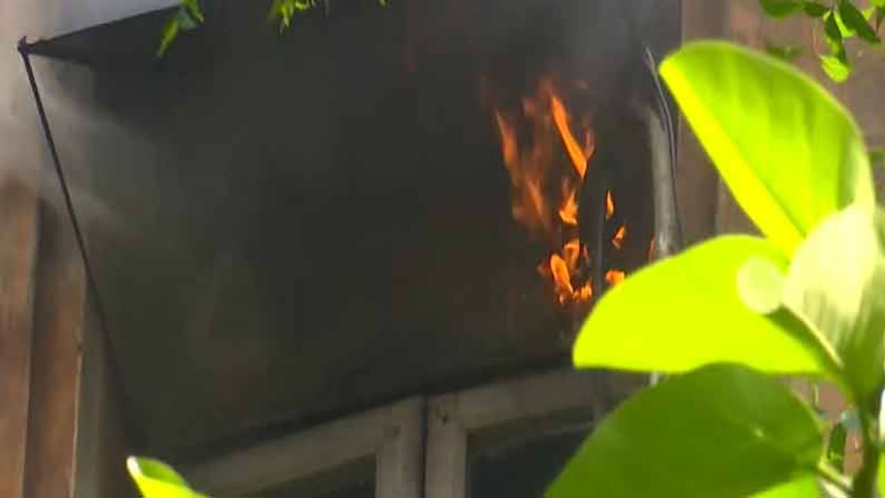 স্ট্র্যান্ড রোডের বহুতলে ভয়াবহ আগুন, নীচেই পঞ্জাব ন্যাশনাল ব্যাঙ্কের শাখা