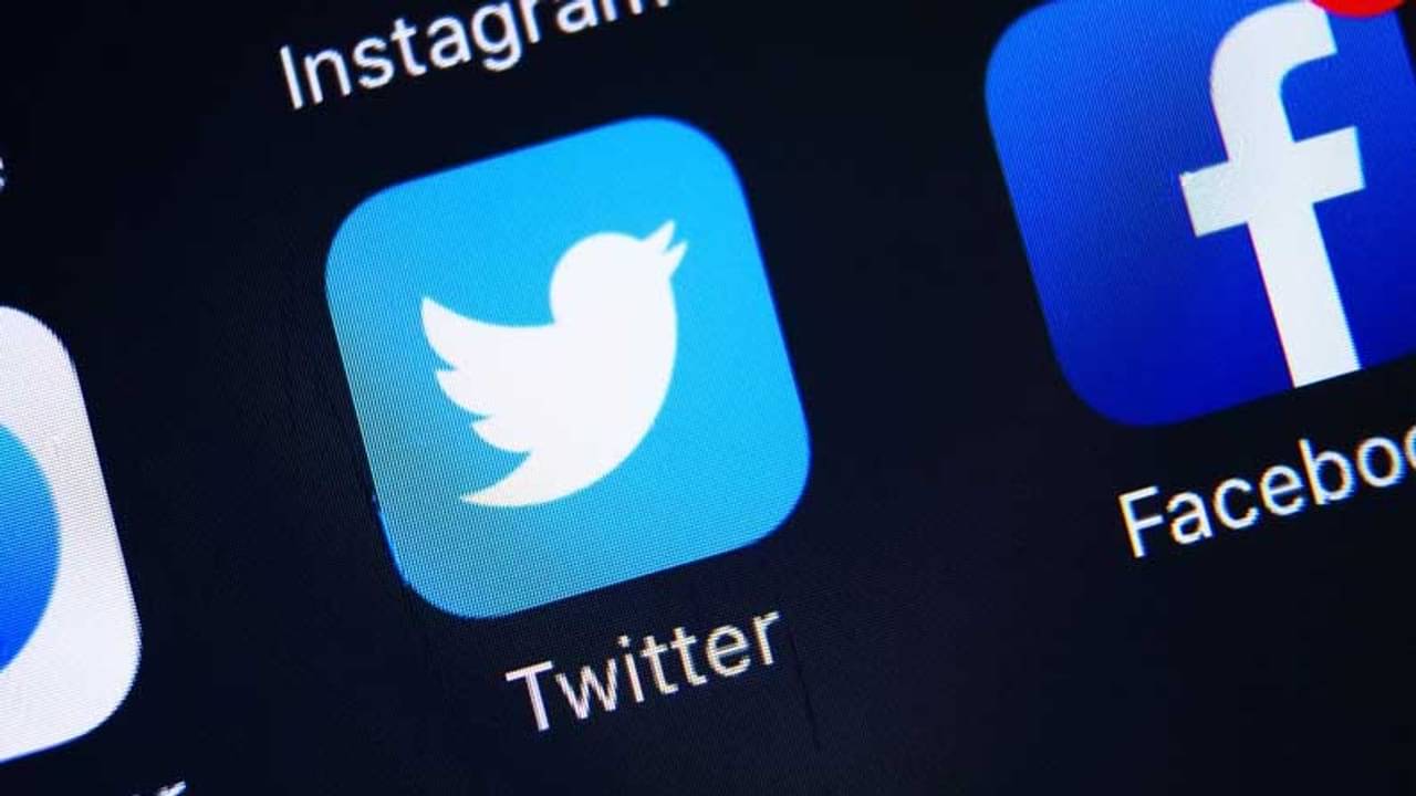 শেষ নোটিসে কেল্লাফতে! কেন্দ্রের নিয়মে রাজি টুইটার, তবে...