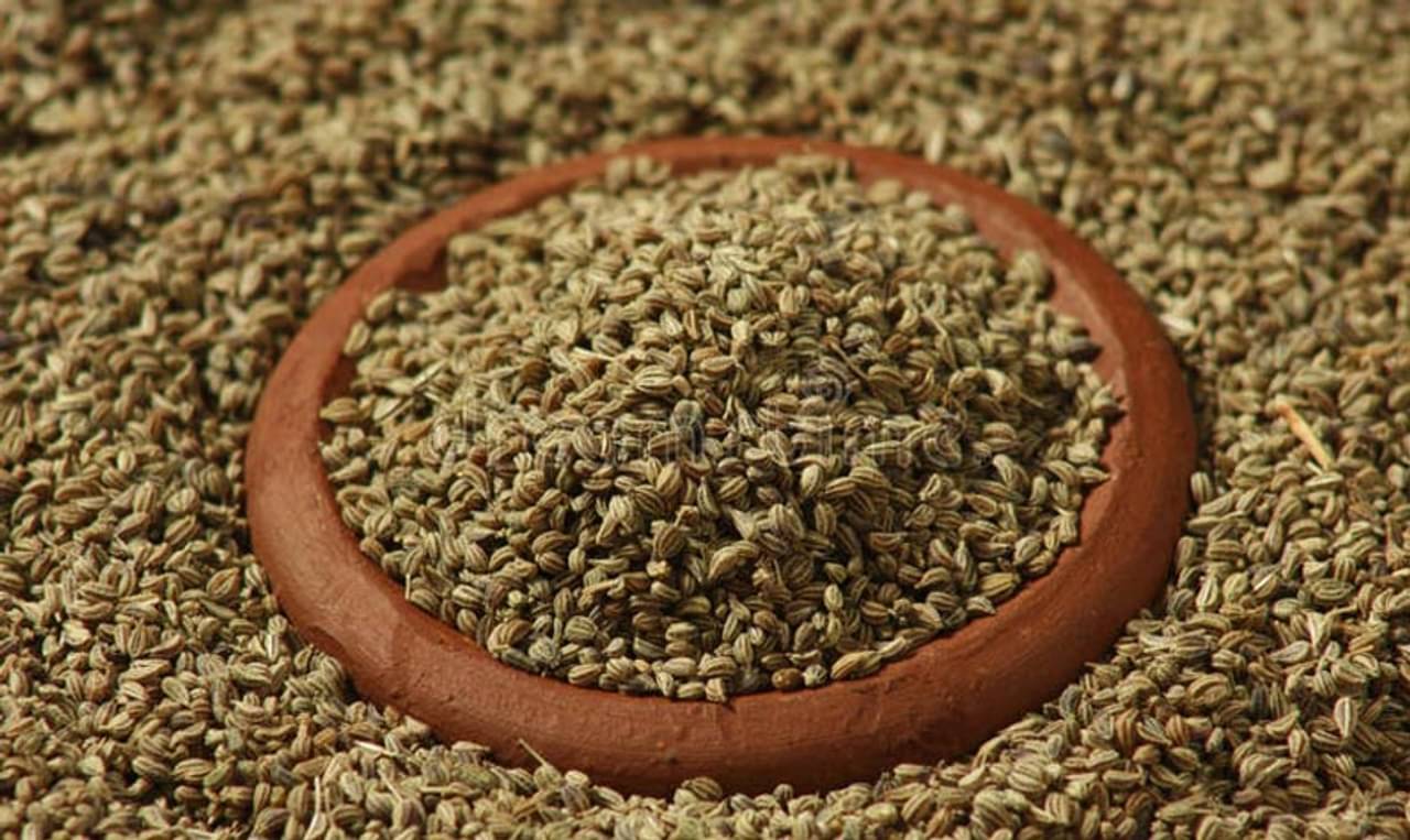 জোয়ান খাওয়া ভাল, কিন্তু মুঠো মুঠো খেলে কী হয় জানেন?