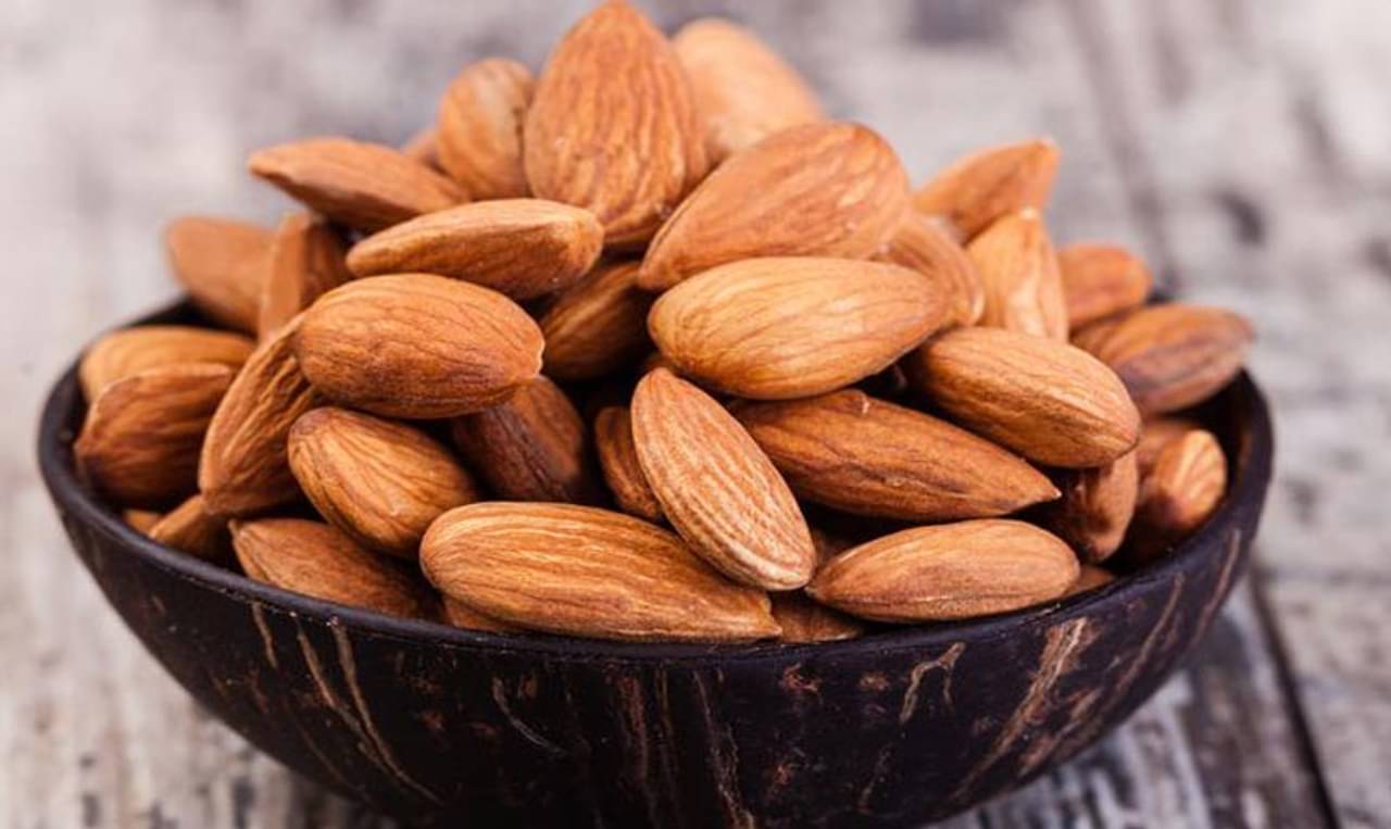অতিরিক্ত আমন্ড খেলে নষ্ট হতে পারে কিডনি! আরও ক্ষতিকর দিকগুলো জানুন এখানে...