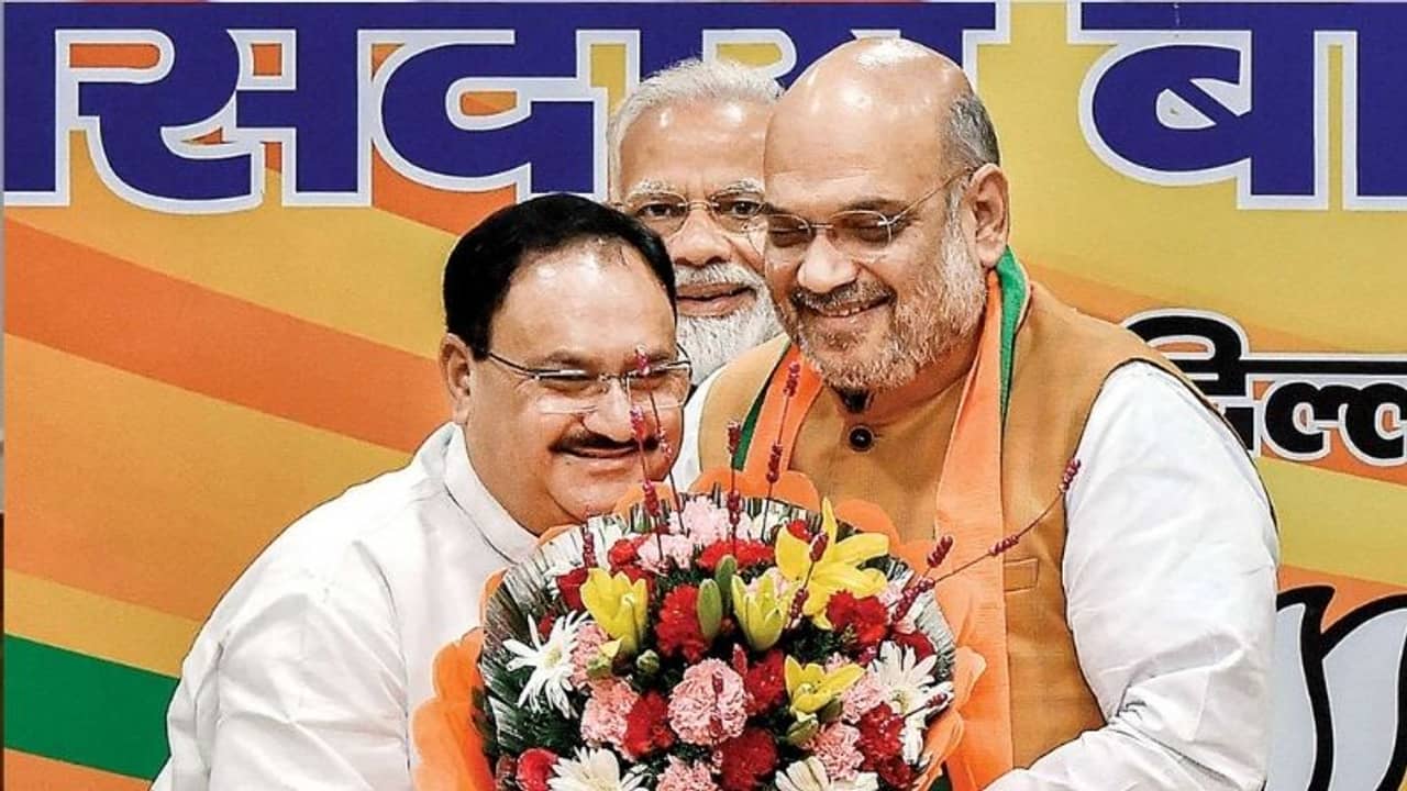 সবাই ঠিক মতো ভ্যাকসিন পাচ্ছে? খতিয়ে দেখতে স্বেচ্ছাসেবীদের নামাচ্ছে বিজেপি