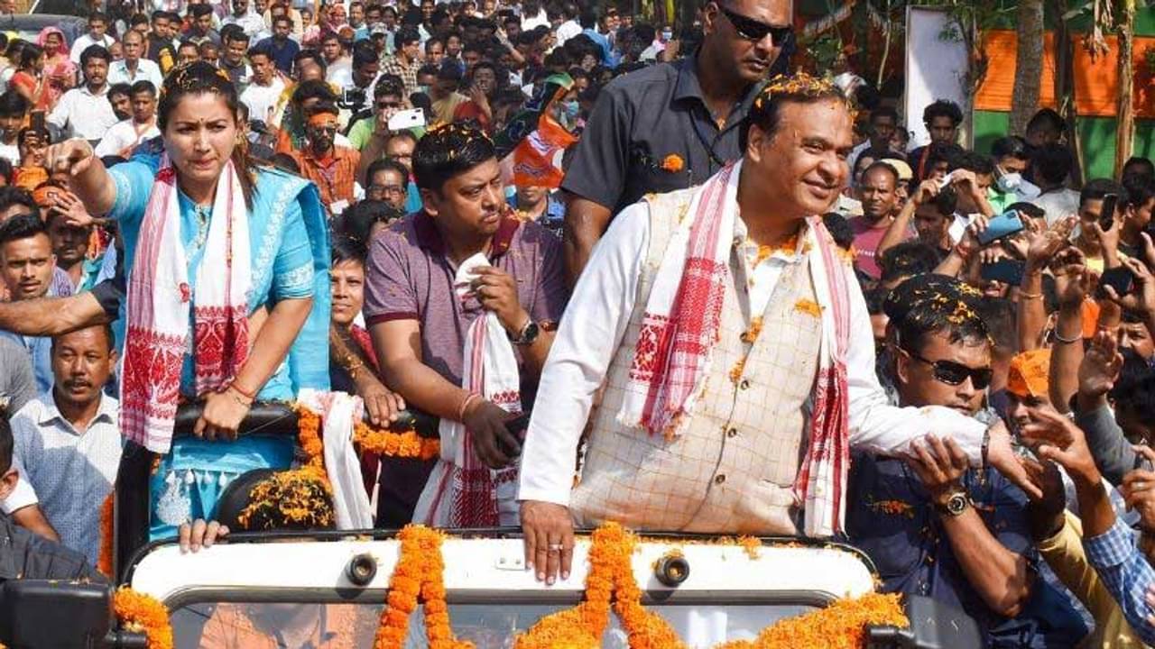 ৪৮ নয়, ২৪ ঘণ্টা! কমল হিমন্তের প্রচারে নিষেধাজ্ঞার মেয়াদ, তবে বদলি হলেন তাঁর ভাই