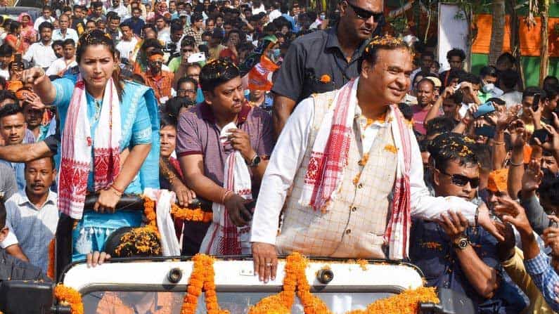 ৪৮ নয়, ২৪ ঘণ্টা! কমল হিমন্তের প্রচারে নিষেধাজ্ঞার মেয়াদ, তবে বদলি হলেন তাঁর ভাই ৪৮ নয়, ২৪ ঘণ্টা! কমল হিমন্তের প্রচারে নিষেধাজ্ঞার মেয়াদ, তবে বদলি হলেন তাঁর ভাই