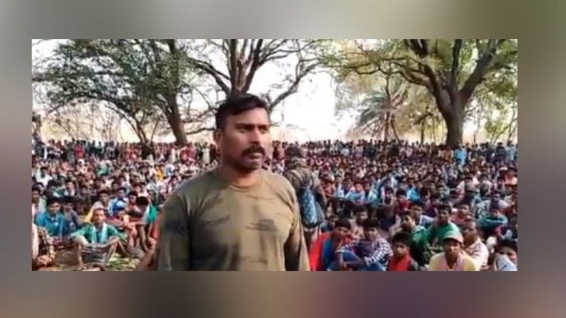 ভিডিয়ো: উত্তেজনার ১০০ ঘণ্টা! অবশেষে মুক্তি পেলেন মাওবাদীদের হাতে বন্দি জওয়ান ভিডিয়ো: উত্তেজনার ১০০ ঘণ্টা! অবশেষে মুক্তি পেলেন মাওবাদীদের হাতে বন্দি জওয়ান