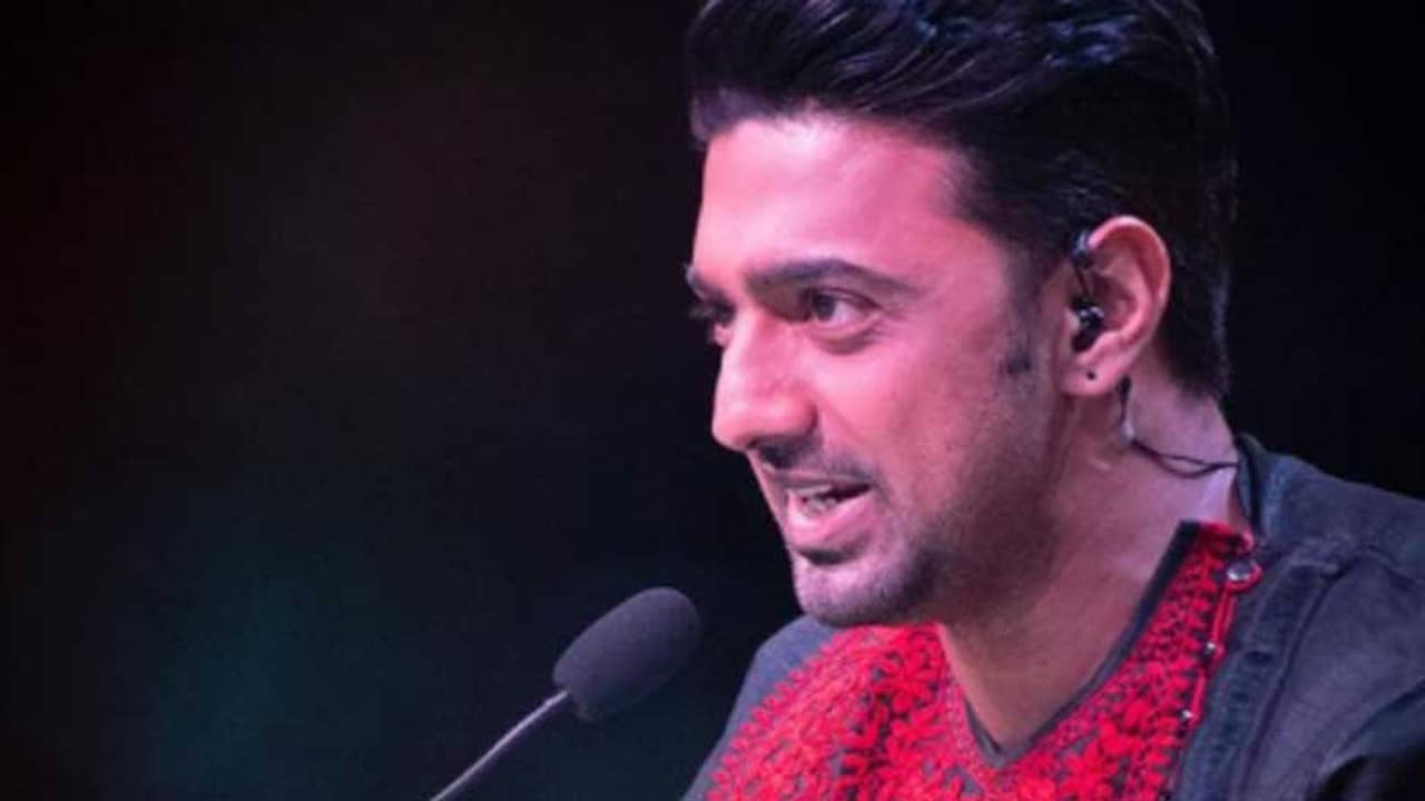 রাজনৈতিক জমায়েত বন্ধ করে ‘আত্মনির্ভর’ হতে বললেন দেব!