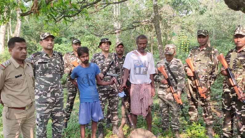 জানলা দিয়ে ভেসে আসছিল মাংস রান্নার গন্ধ! আর সেই সূত্র ধরেই জওয়ানদের জালে দুই 'হত্যাকারী'