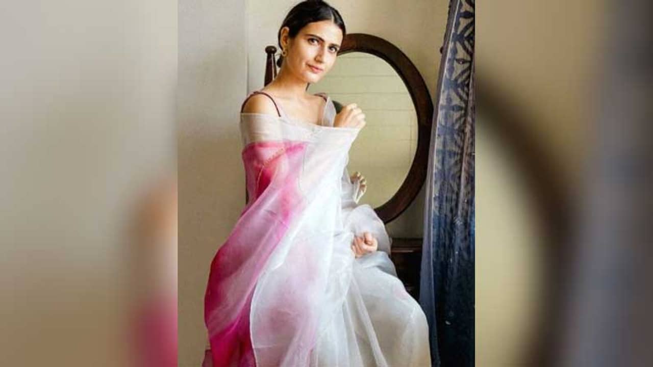 ফতিমা সানা শেখের এই শাড়ির দাম জানলে অবাক হবেন!