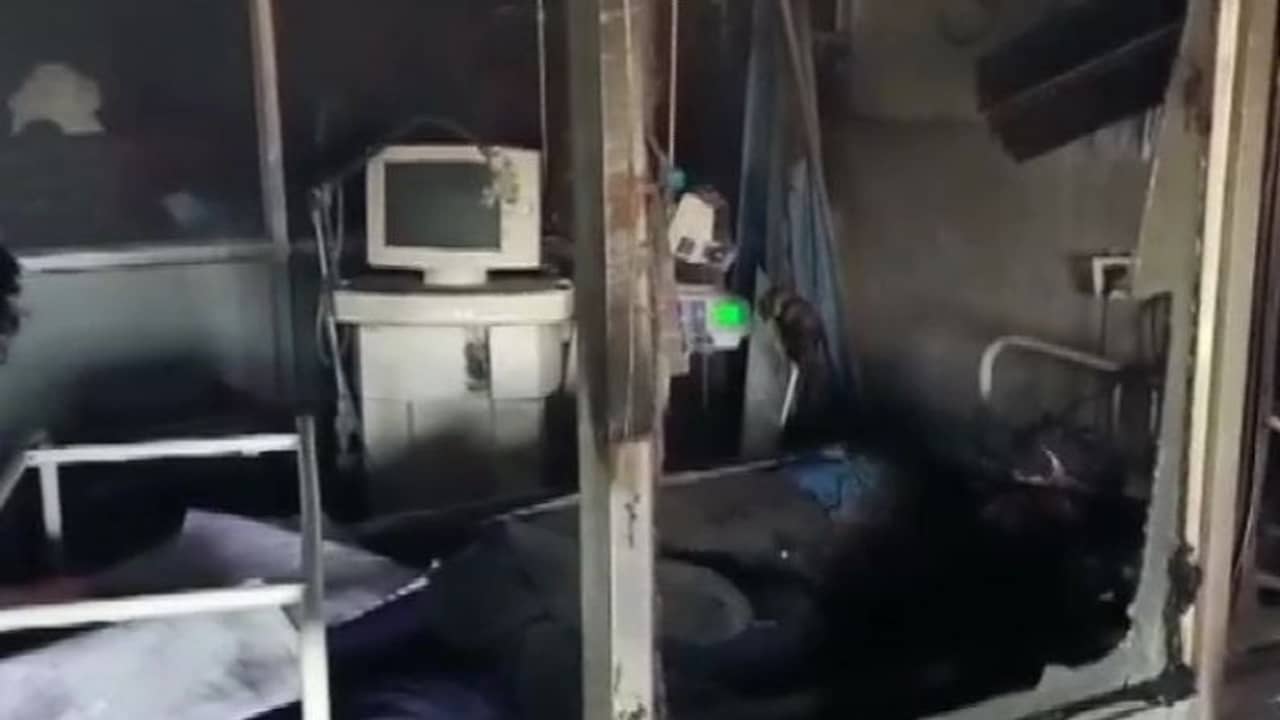 ফ্যান থেকেই বিধ্বংসী আগুন ছড়িয়ে গেল কোভিড হাসপাতালে, মৃত্যু ৫ করোনা রোগীর