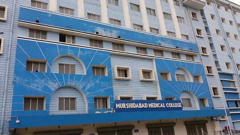 Murshidabad: অজানা জ্বরে আক্রান্ত ১৫০, মেডিক্যাল কলেজে মেঝেতেও শুয়ে শিশুরা! Murshidabad: অজানা জ্বরে আক্রান্ত ১৫০, মেডিক্যাল কলেজে মেঝেতেও শুয়ে শিশুরা!