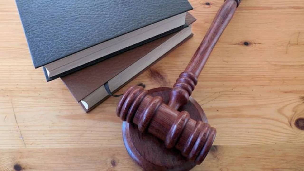 ২৮ সপ্তাহের অন্তঃসত্ত্বা নাবালিকাকে গর্ভপাতের অনুমতি হাইকোর্টের