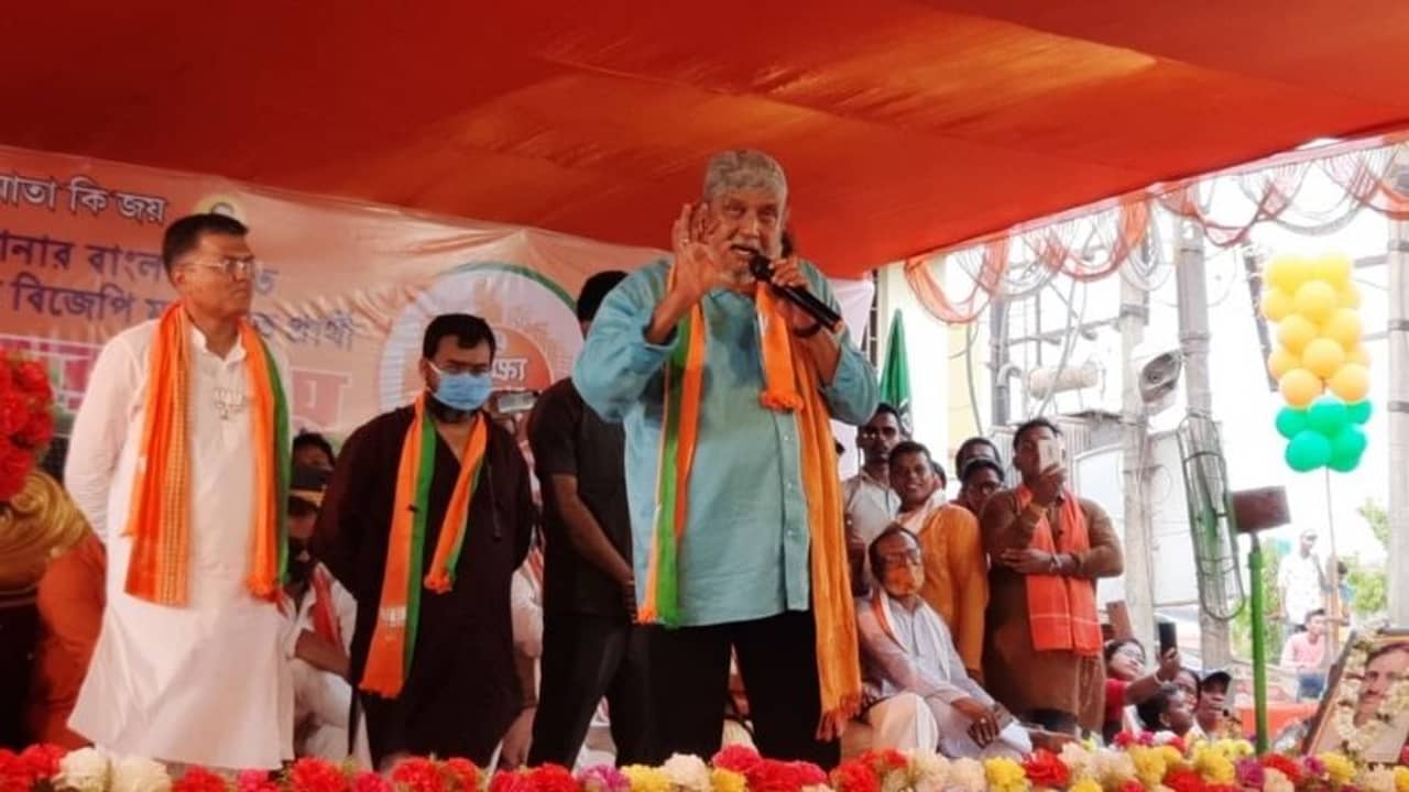 রেশন না দিলে এমএলএ ফাটাকেষ্টকে ডাকবেন, তারপরই খেলা শেষ: মিঠুন