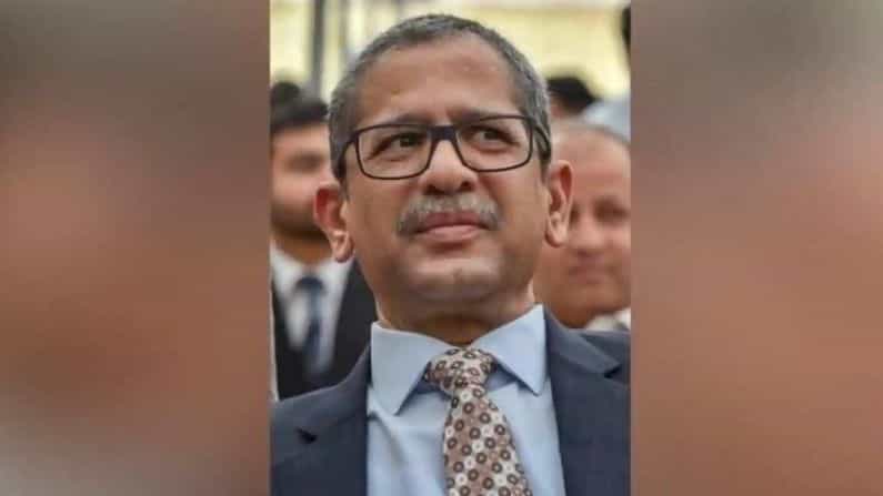 'পুলিশ হেফাজতে মৃত্যু, পুলিশি দমন-পীড়ন এখনও সামাজিক সমস্যা!' মন্তব্য দেশের প্রধান বিচারপতির 'পুলিশ হেফাজতে মৃত্যু, পুলিশি দমন-পীড়ন এখনও সামাজিক সমস্যা!' মন্তব্য দেশের প্রধান বিচারপতির