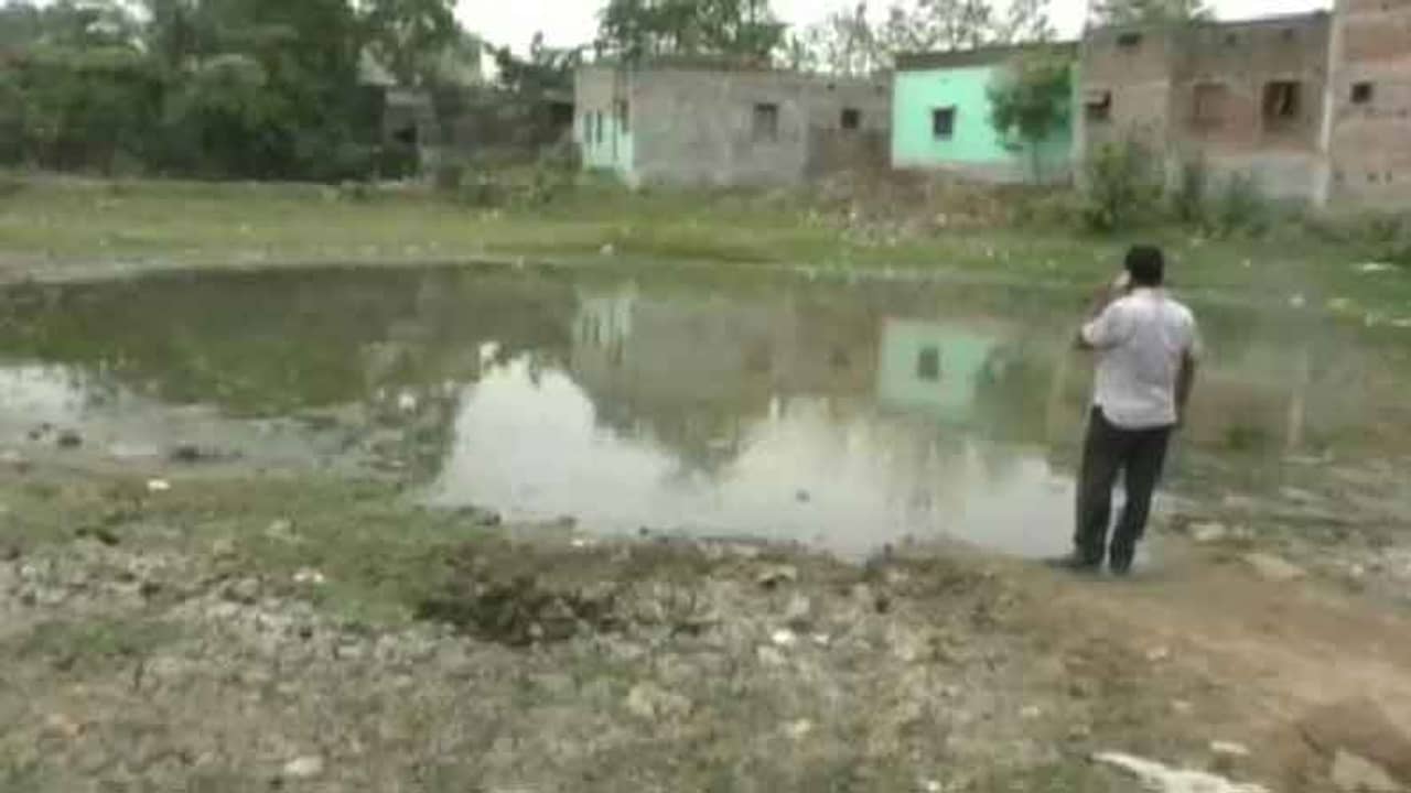 পুকুর বুজিয়ে ফেলছে মাটি মাফিয়ারা! ফাঁকি দেওয়া হচ্ছে সরকারি রাজস্বে